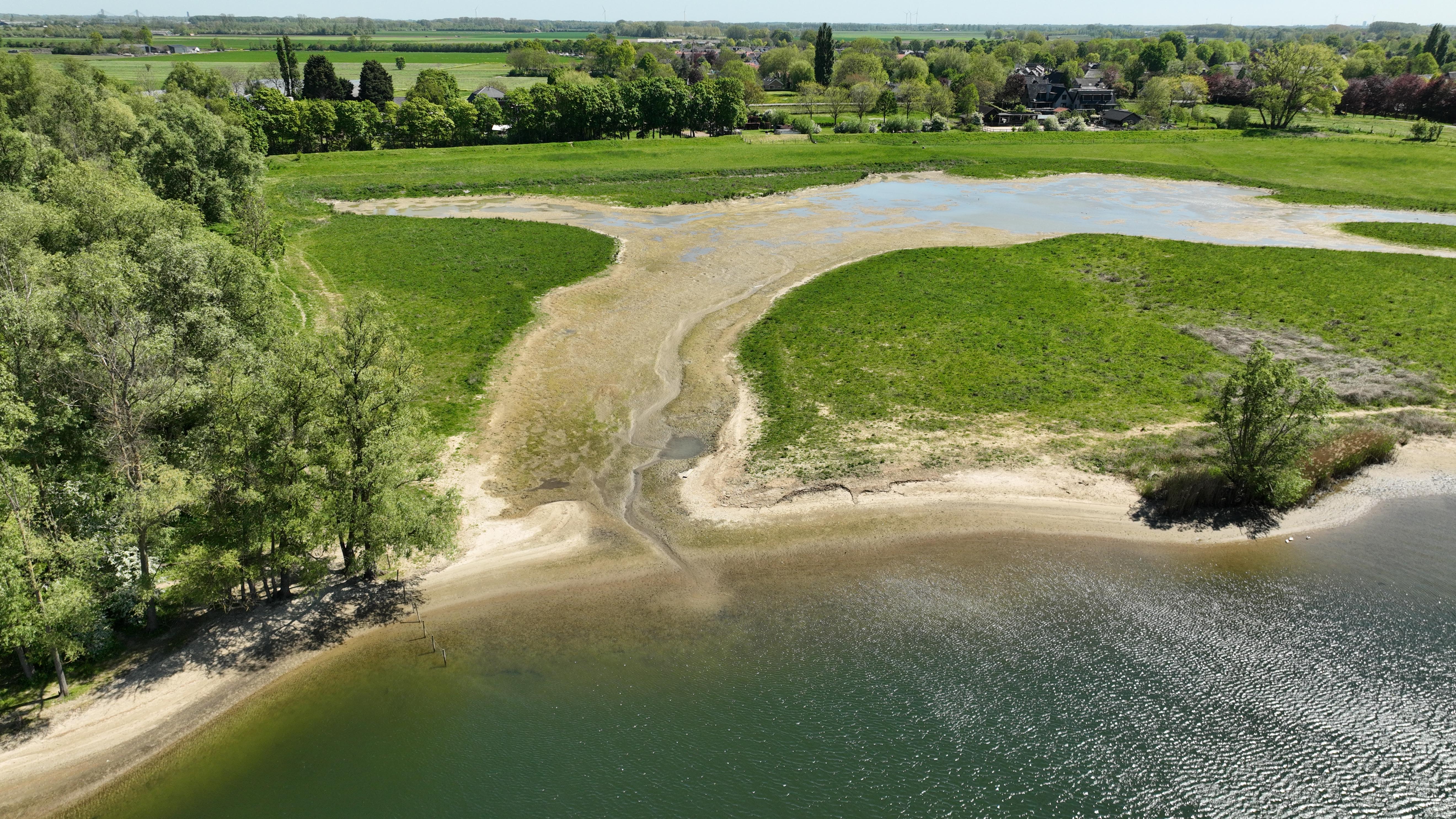 Neswaarden getijdenbekken april 2026